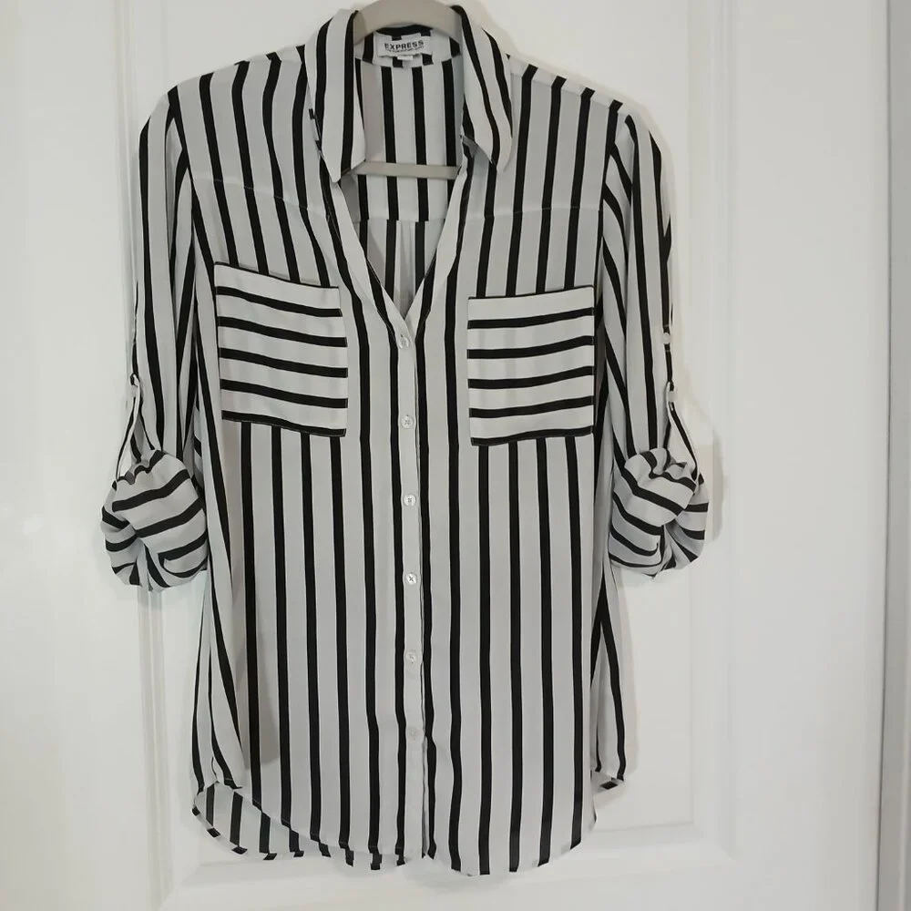 Express Portofino Shirt Women’s Medium Black White Stripe Button Front Blouse - Picture 1 of 8